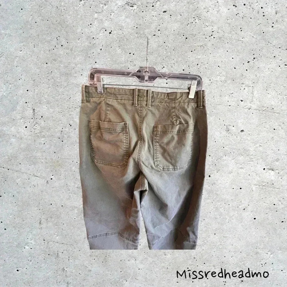 Banana Republic Chinos - Size 8 - Picture 5 of 7